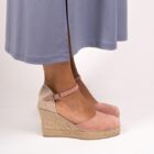 Alpargata cuña alta de serraje con pulsera