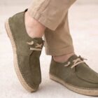 wallabi kaki modelo Alpargata plana WALLABY de serraje para hombre