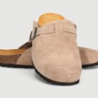 zueco serraje forrado piedra 4 Zueco BIO de serraje con forro interior de pelo boreal en color piedra