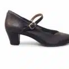 Zapato Iniciacion Piel Trabilla claveteado 1 Zapatos de flamenco iniciación piel con correa